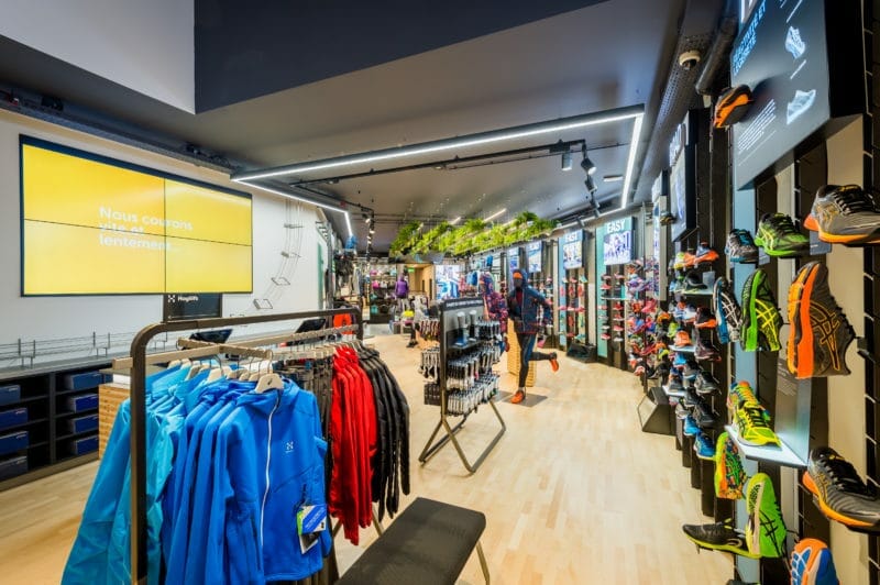 Flagship Store Asics