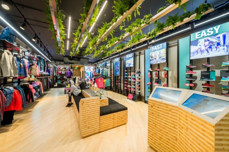 Flagship Store Asics
