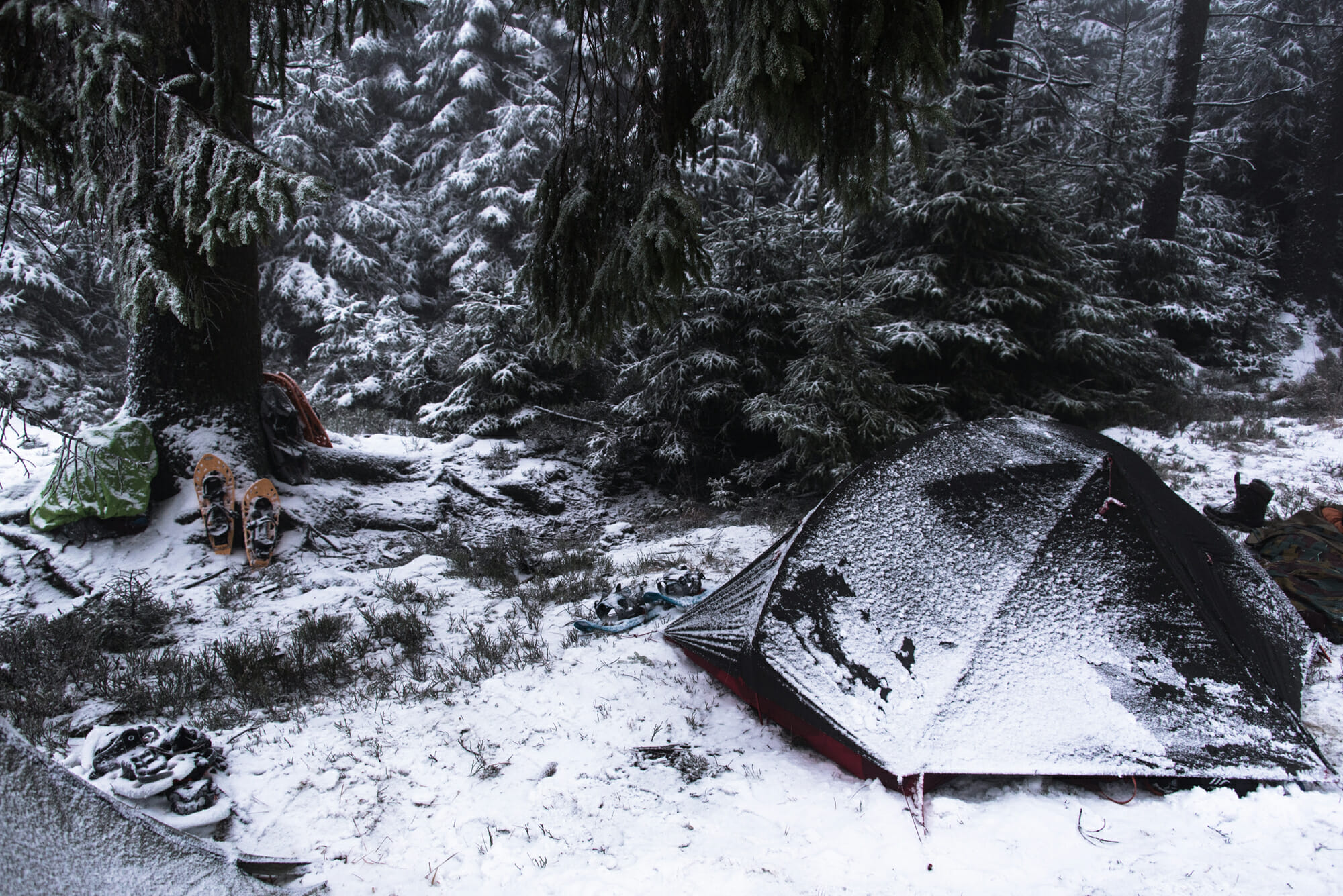 Bivouac hivernal dans les Hautes Fagnes