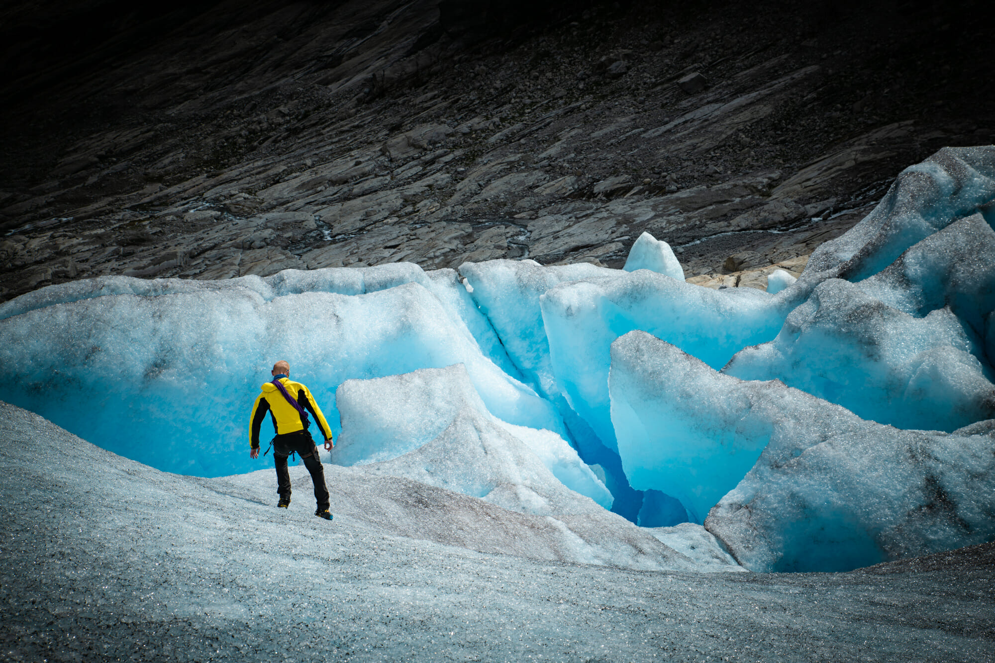 Marcher sur un glacier en Norvège - Nigardsbreen