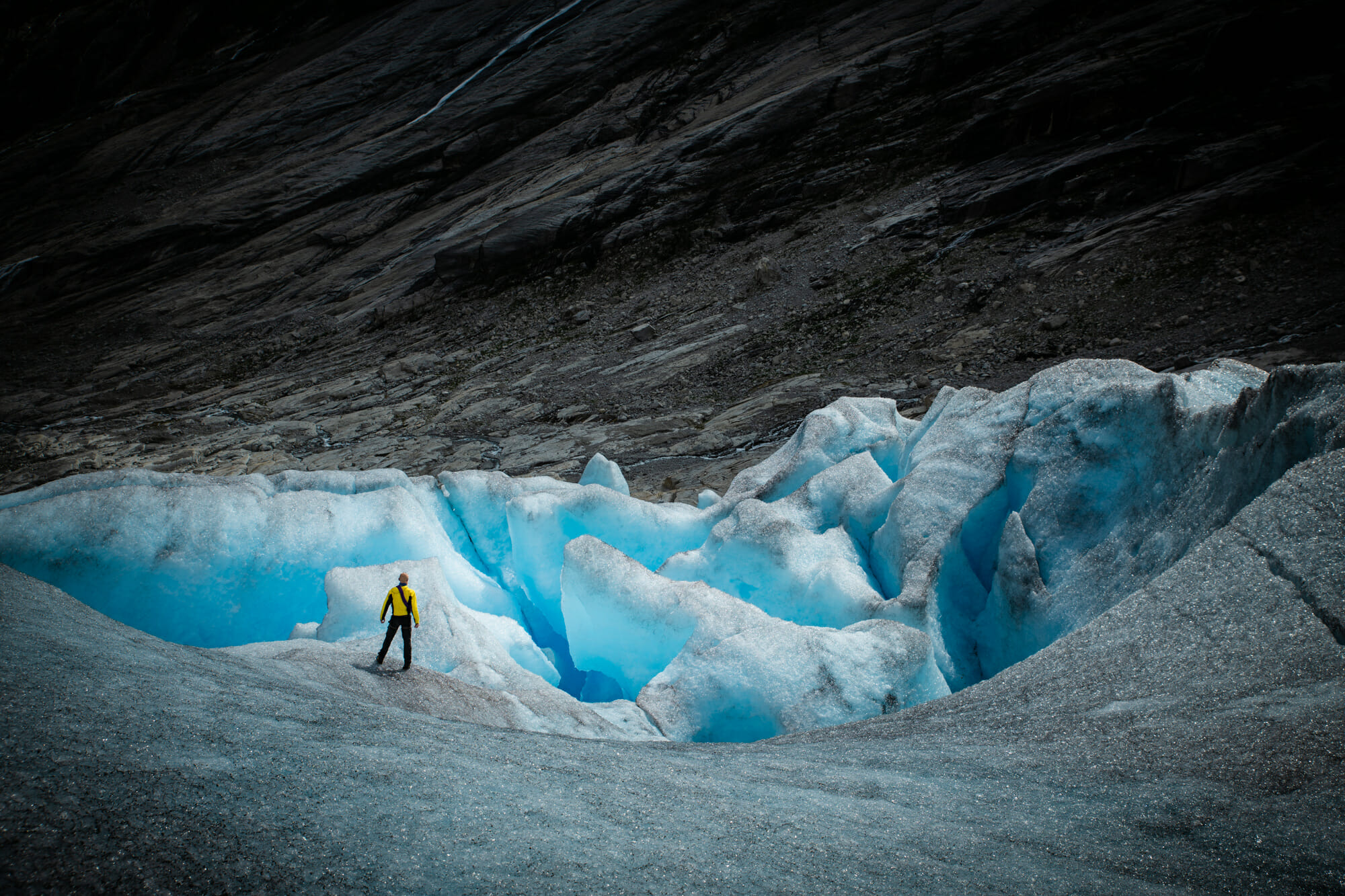 Marcher sur un glacier en Norvège - Nigardsbreen