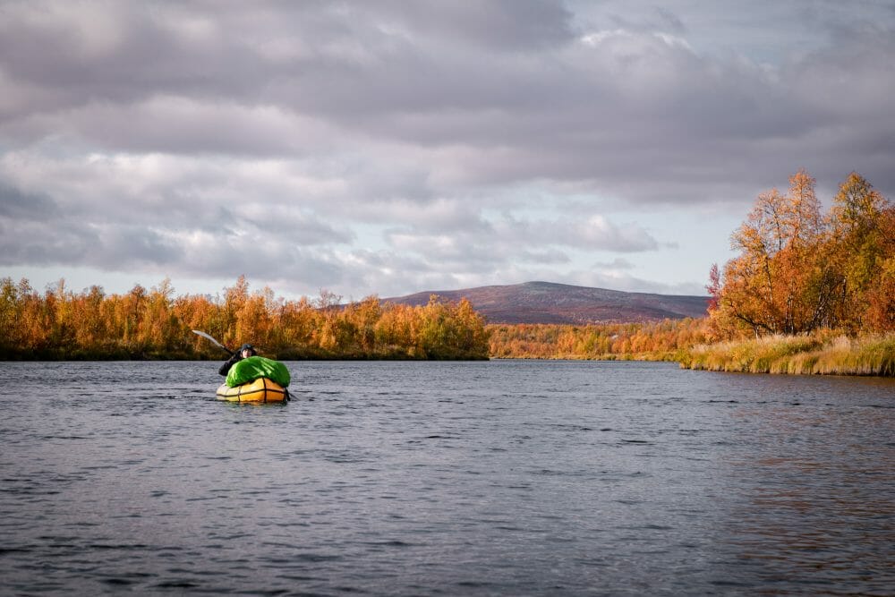 Packraft sur la rivière Kaïtum