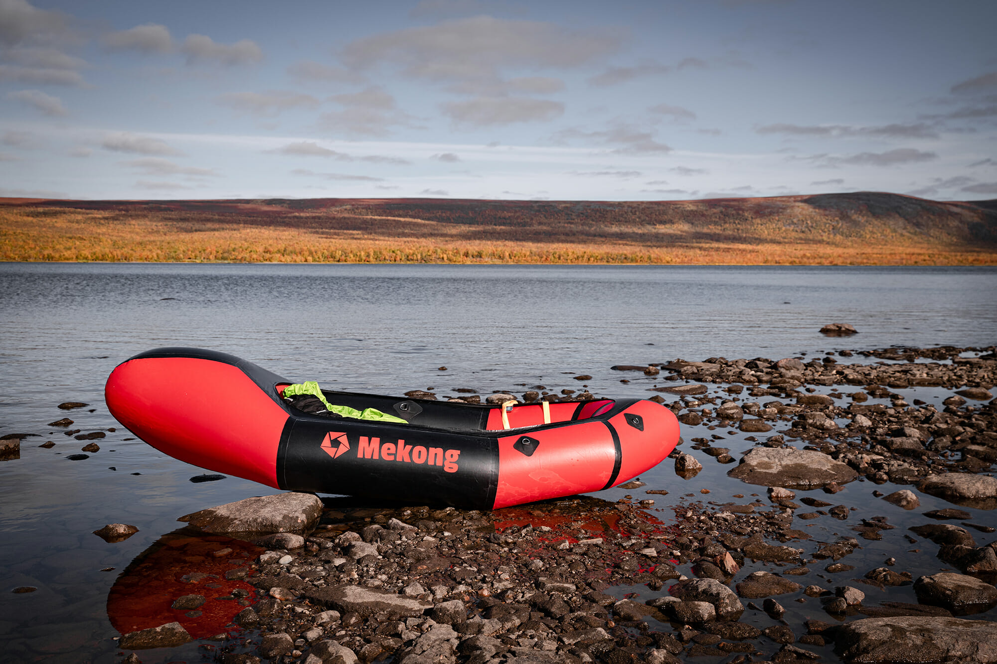 Packraft Mékong sur la rivière Kaïtum