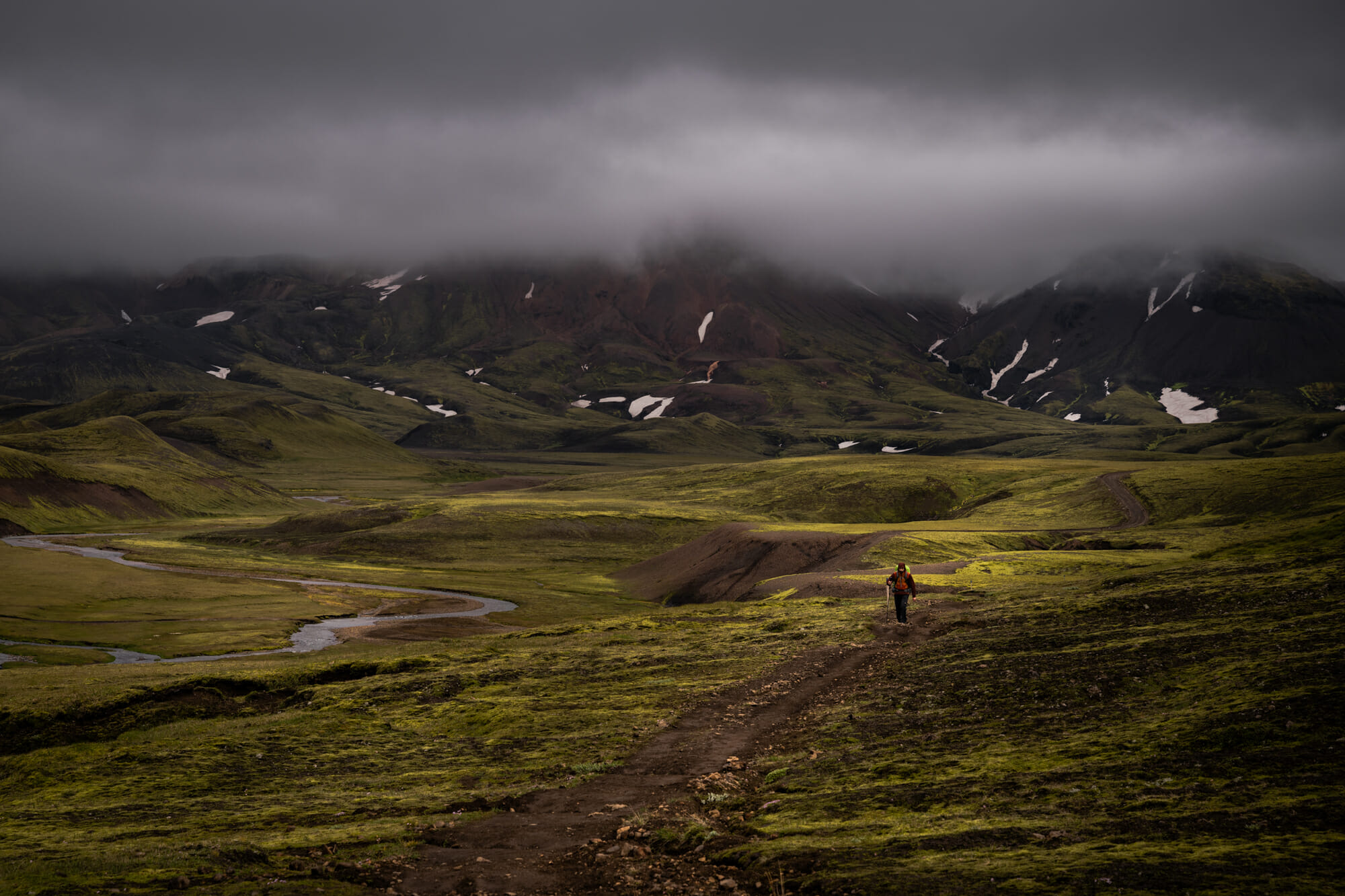 Randonneur sur le Laugavegur en Islande