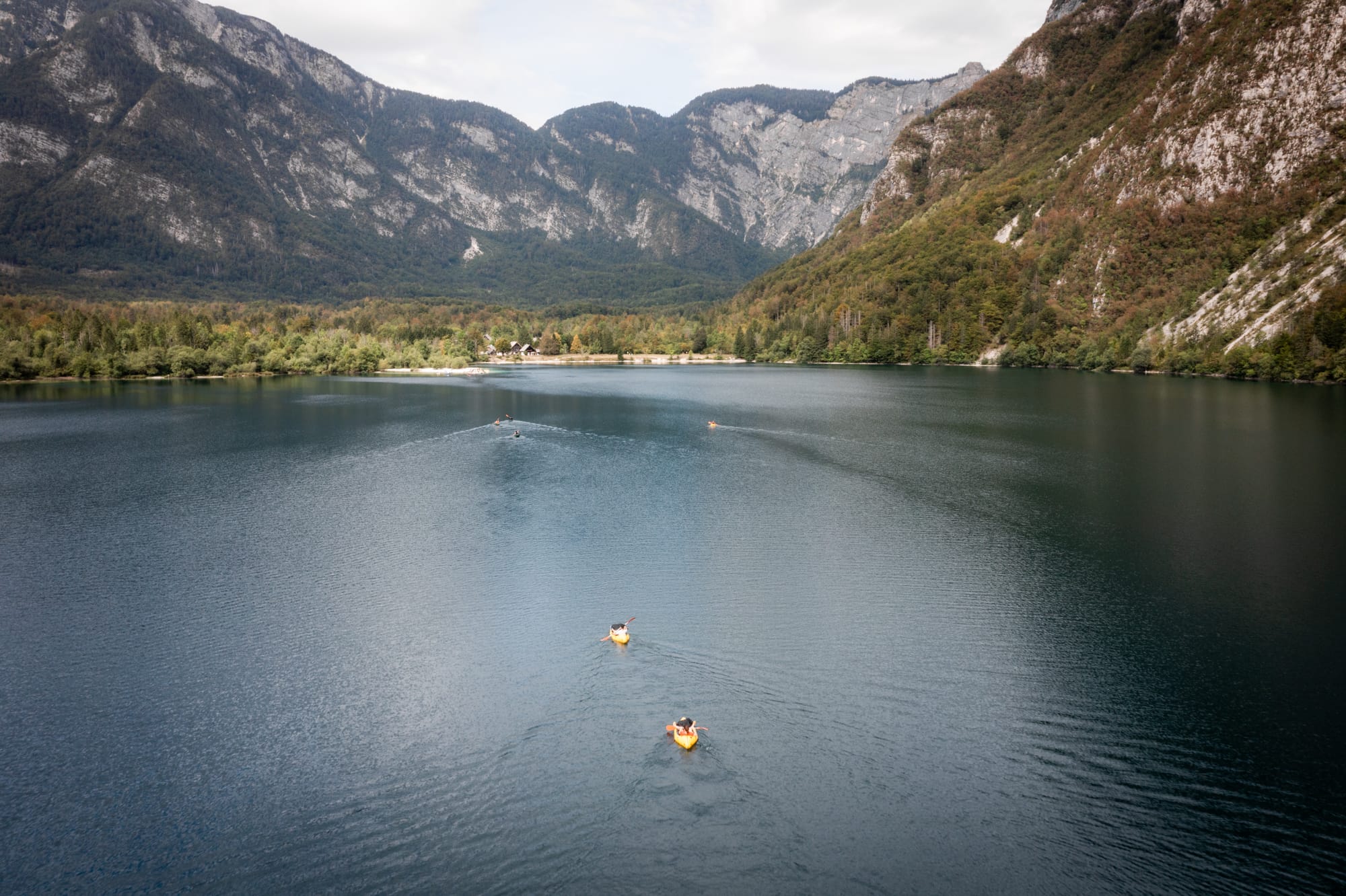 Packraft Trail en Slovénie sur le lac Bohinj