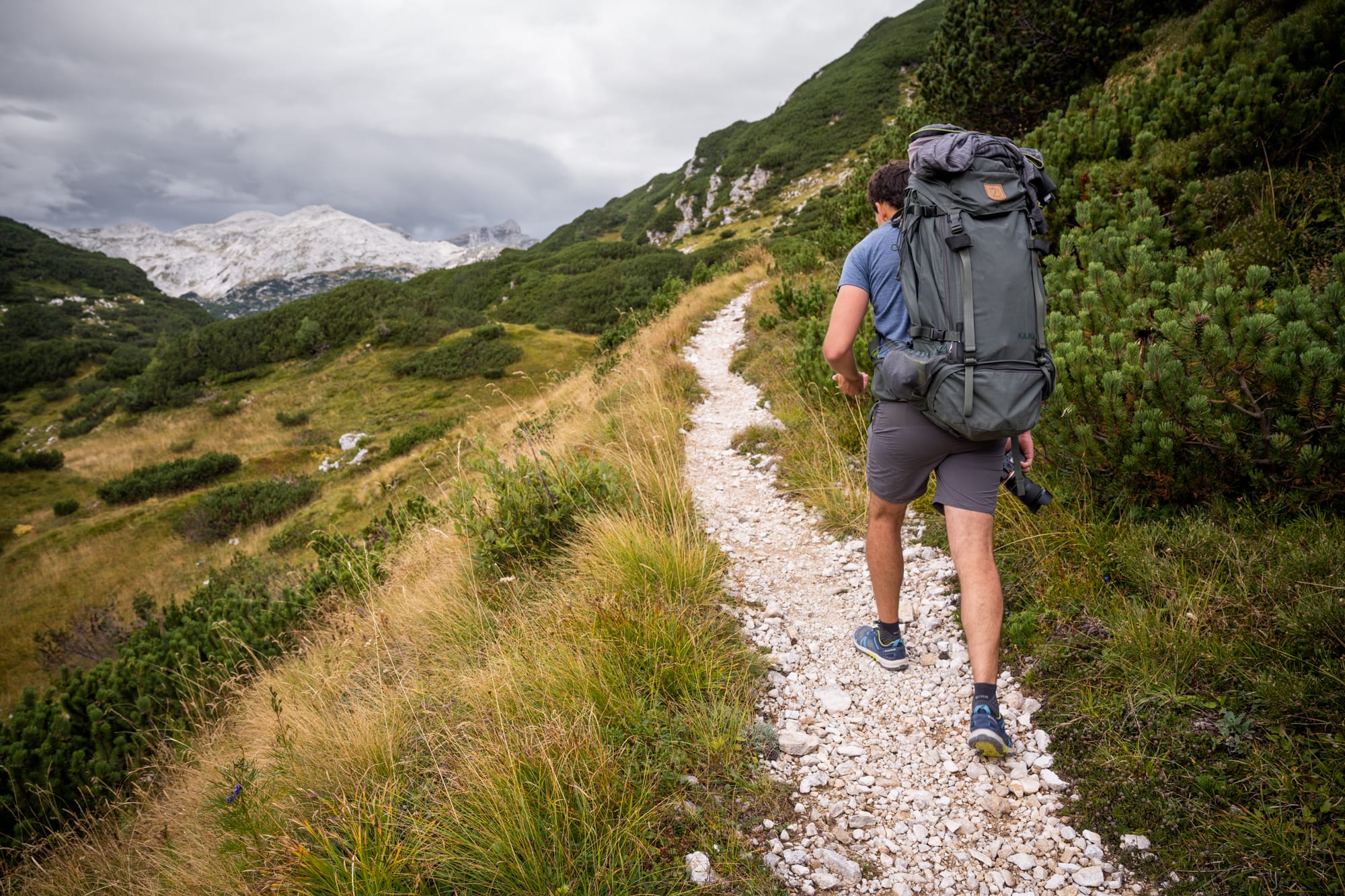 Randonnée dans le Triglav lors du Packraft Trail Slovénie