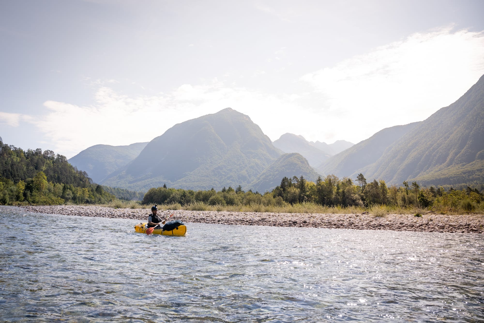 Randonnée dans le Triglav lors du Packraft Trail Slovénie