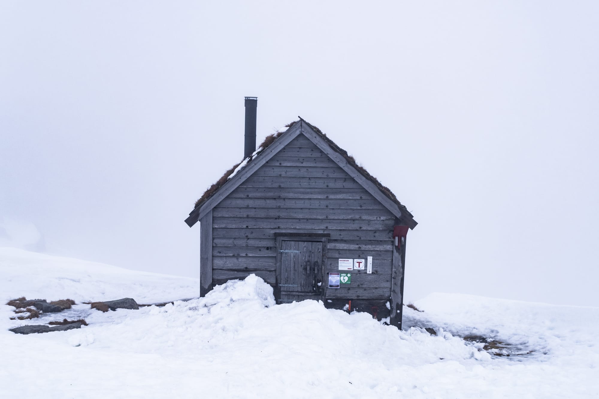 Dormir dans une cabane au dessus d'un fjord