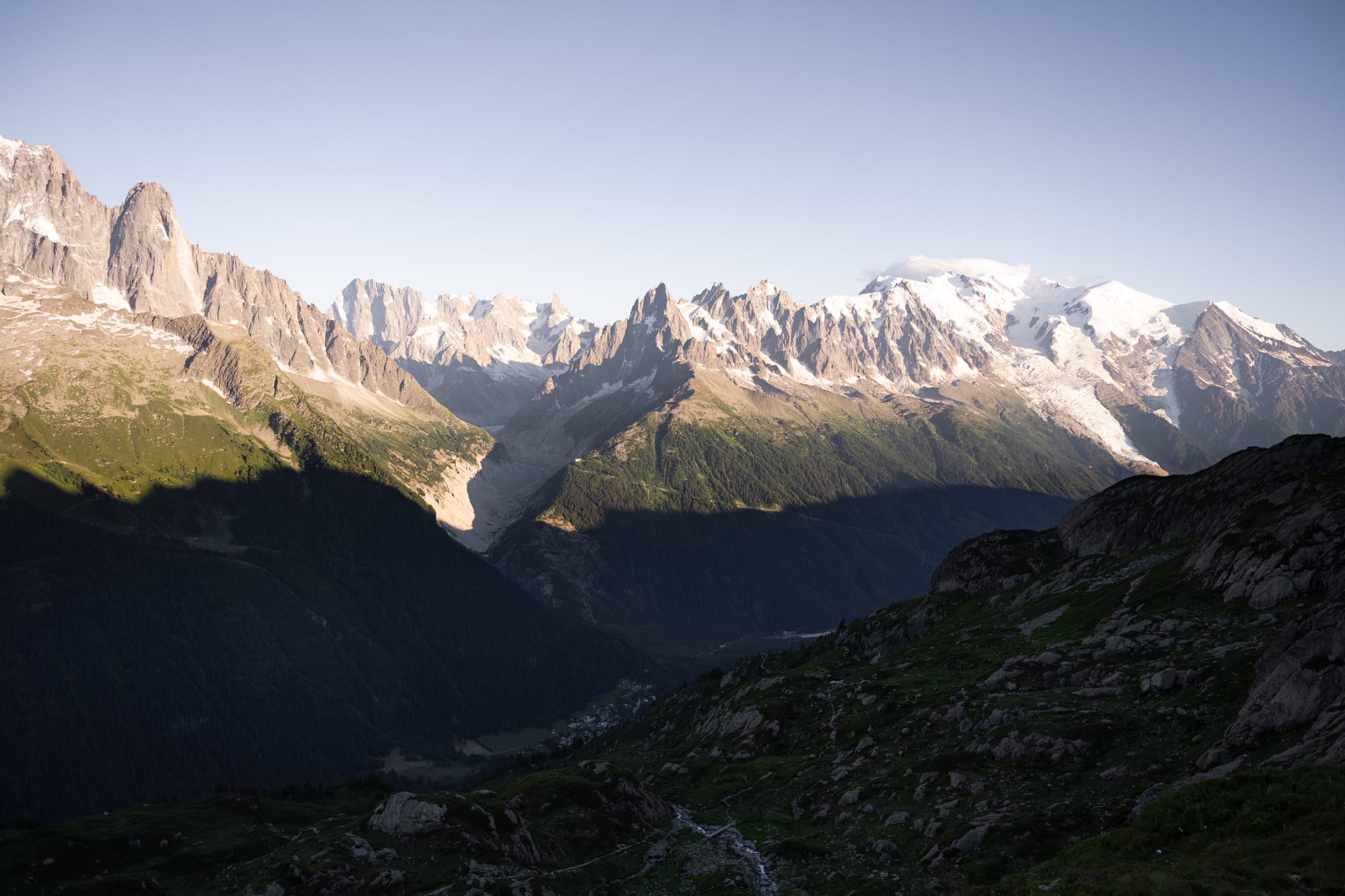 Vallée de Chamonix au crépuscule