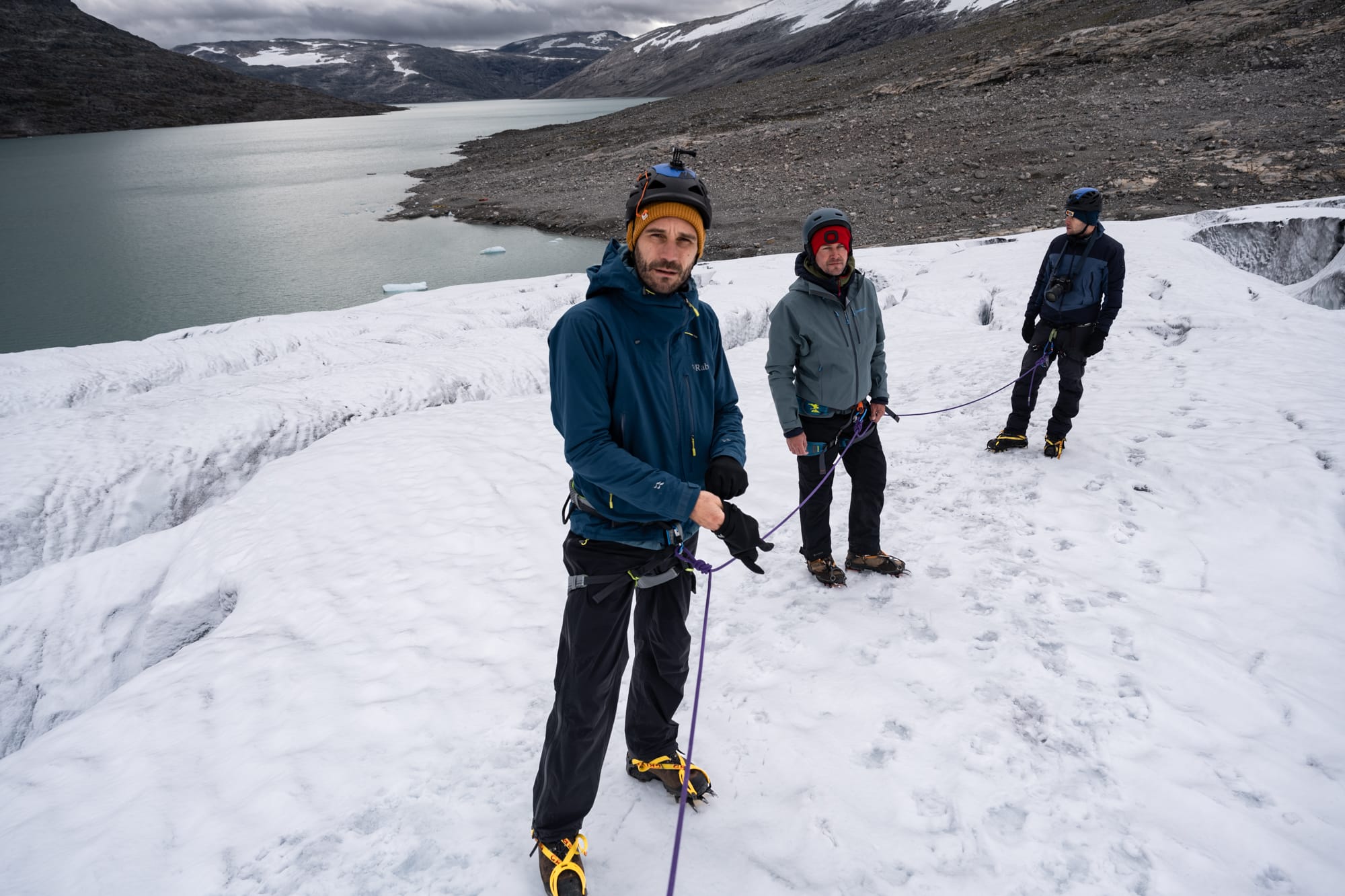 Marcheurs sur le glacier de Jostedalsbreen